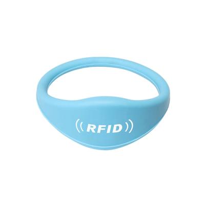 China Waterproof / To Protect Most Manufacturer Custom Rfid Nfc Wristband Silicone Band Trusted Wristband RFID Wristband Waterproof Weatherproof Wristband For Event for sale