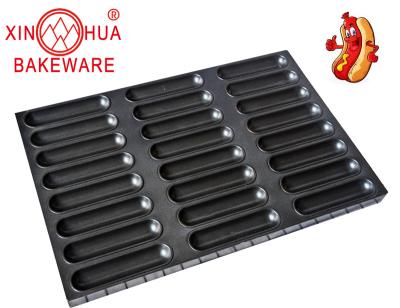 China Sustainable Non-Sticks Cake Baking Trays For Bakery 21 Multi-Link Hot Dog Pan Mold for sale