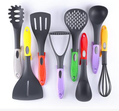 China Food Grade Stocked Nylon Kitchenware Set 8 Non-Stick Cookware Spoon Shovel Handle High Temperature Non-Slip Cooking Utensils for sale