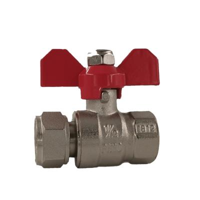 Κίνα PN30 Brass Ball Valve 435 Psi 1 2 Inch Ball Valve με πλαστικό λαβή πεταλούδας προς πώληση