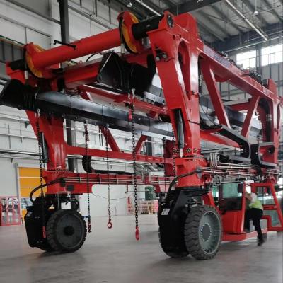 Chine La remorque électrique adaptée aux besoins du client d'ascenseur de conteneur, 70T écartent les jambes la grue de transporteur à vendre