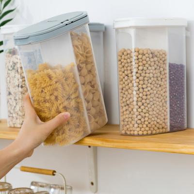 China Freshness Preservation Kitchen Cereal Grain Food Organization BPA Free Airtight Clear Dry Storage Container With Lid for sale