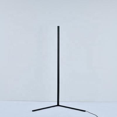 China Modern Bamboo Floor Lamp Design Led Stand Tripod Corner Standing Floor Lamp With Remote Control for sale