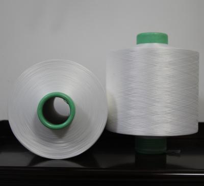 China Polyester 150D/48F spinnen rohes weißes schwarzes 100% DTY 1KG/CONE 6KG/CONE zu verkaufen