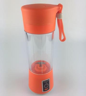 China HOT SALE Safe 400ML PORTABLE FRUIT BLENDER MINI USB PORTABLE BLENDER for sale