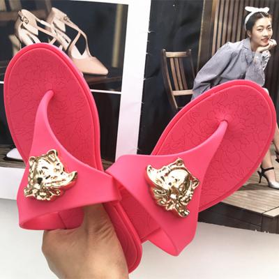 China Wholesale New Style Fashion Jelly Ladies Anti-Slippery PVC VE Head Women Lady Flip Flop Beach Slippers The Latest To Jelly Summer Shoes For Women for sale