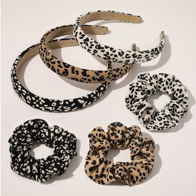 China Wholesale RARA Fashion Women Hair Accessories Autumn Winter Leopard Print Headband Hair Scrunchies Sets for sale