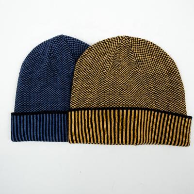 China COMMON Winter Slouchy Men Knit Two Tone Slapped Stretch Beanie Hat Wholesale for sale