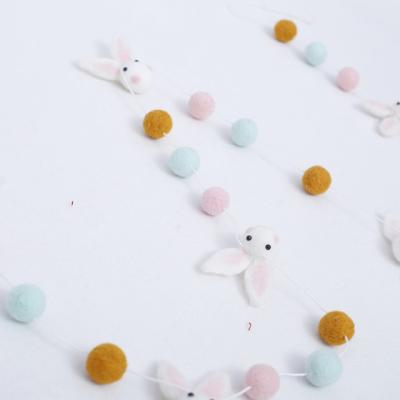 China Nonwoven Fabric Amazon Top Selling Custom Felt Decoration Bunny Banner Hanging Garland For Easter Decoration for sale