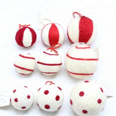 China Christamas Tree Decoration Amazon Top Selling Christmas Tree Decoration Colorful 100% Wool Felt Hanging Ball Christmas Decor for sale