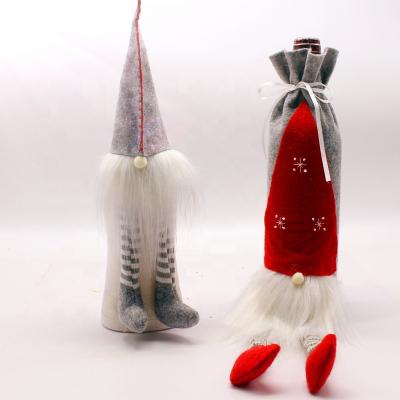 China 2020 Europe Christmas Top Selling Decorative Red Wine Bottle Cover For Christmas Decoration for sale