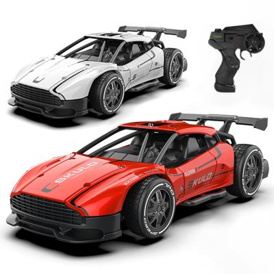 China 2021 New Powerful 2.4G rc toys 1:24 scale metal strong remote control high speed car for sale