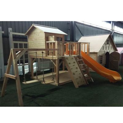 中国 OYK Kids Outdoor Playhouse With Swing L2600*W1200*H1700mm 販売のため