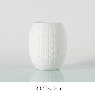 China New Traditional Style Modern Indoor Decorate White Ceramic Flower Vase for sale