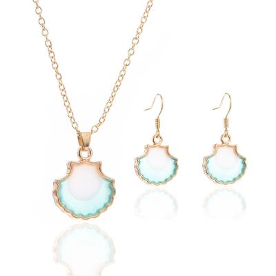 China Scallop summer cute new fashion simple and fresh shell shaped earrings necklace children's trinket set for sale