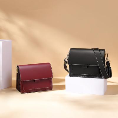 China High quality 2023 girls throw bag women's casual bag leather shoulder long pray card wallet leather handbags for sale