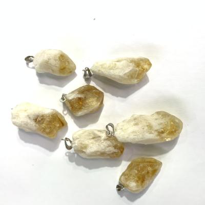 China Custom Made Jewelry China Topaz Yellow Cluster Crystal Pendants Natural For Necklace Gifts for sale