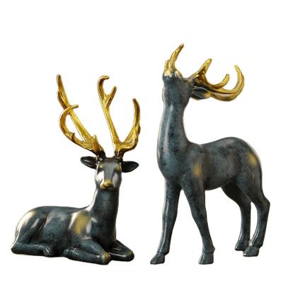 China Europe Wholesale Promotional Antique Crafts Custom Resin Animal Deer Sculpture for sale