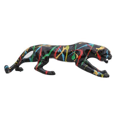 China High Quality Europe Color Custom Resin Home Decor Stained Acceptable Panther Statue Sculpture for sale