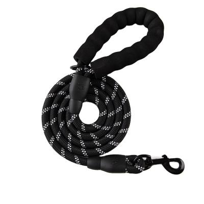 China Custom Retractable Explosion-proof Foam Handle Dog Rope Reflective Nylon Dog Leash And Collar Set Pet Rope for sale