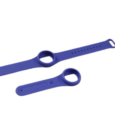 China Aluminum blue rubber band/silicone blue PU i-watch blue-tooth watch band by vacuum casting rapid prototype sample and low volume made for sale