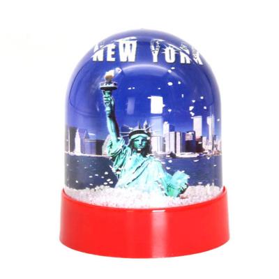 China Custom World New York Liberty Snow Globe Holiday Decoration Resin Water Globe With Statue Of Liberty For Souvenirs Gift for sale