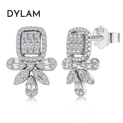 China CLASSIC/OFFICE/TRENDY Dylam 2022 Hottest New Design 5A CZ 925 Sterling Silver Simple Shell Pearl White Cubic Zircon Circle Stud Earrings for sale