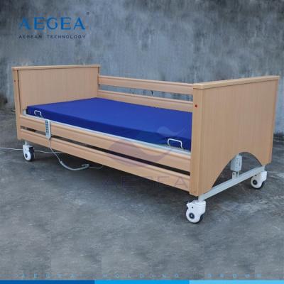 China Cama de dobramento elétrica dos cuidados médicos idosos da sala da assistência ao domicílio de AG-MC002 5-Function com placa respirável da cama à venda