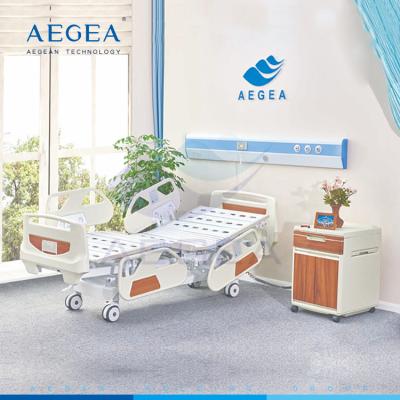 Chine Le panneau réglable électrique du lit AG-BY004 avec de l'ABS joint lit d'hôpital d'assurance-maladie de patient le salut-bas à vendre