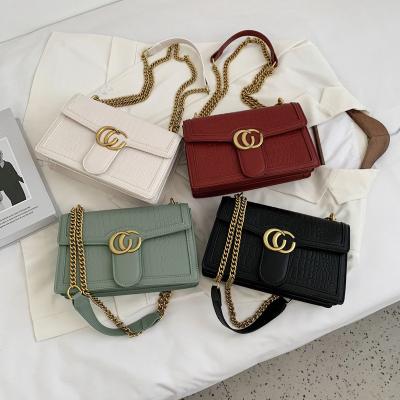 China 2022 High Quality Fashion Red Luxury Cute Wallet Lady Handbag Simple Messenger Shoulder Bag Lady Bag for sale