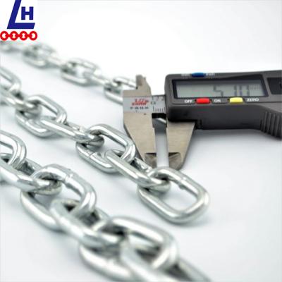 China Low Carbon Steel Rigging Plain Mild DIN766 G30 Electro Galvanized Long Link Chain Lifting Chains for sale