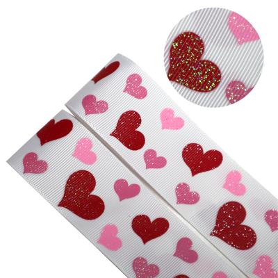 China High Quality Custom Made Red Love 38mm Grosgrain Heart Shaped Ribbon Viable For Gift Wrapping for sale