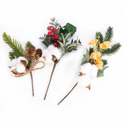 China Home Christmas Berry Artificial Decoration Plant Branches for Christmas Decor Flower Decoration Pine Branch for sale