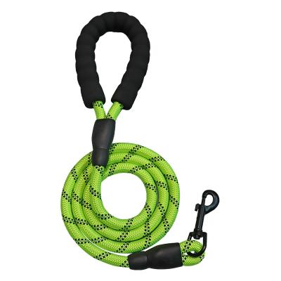 China New Selling Traction Rope Hot Viable Bold Reflective Dog Dog Walking Rope Large Round Rope Pet Supplies for sale