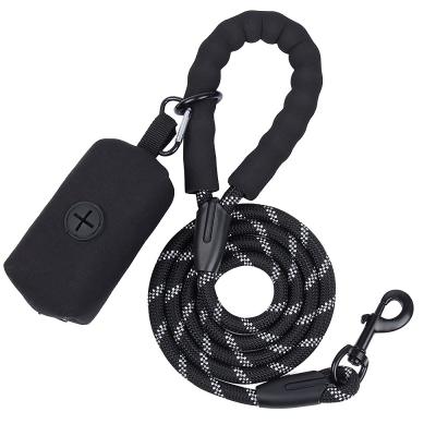 China Wholesale Dog Viable Nylon Reflective Chain Round Rope Single Amazon Amazon Pull Rope Leash With Poop Bag Holder for sale