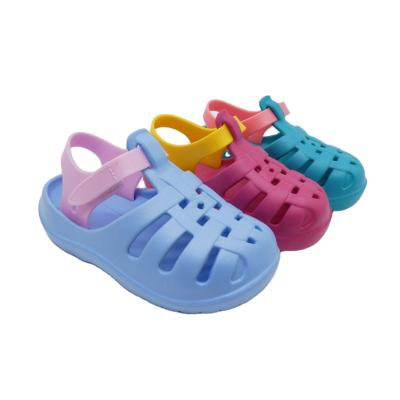 China Lightweight Cheap Flat Girls Boys Summer Jelly Sandal Toddler Toddler Garden Clogs Cute Slippers For Kids for sale