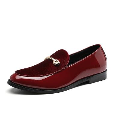 China New Trend Anti-slippery Retro Fashion British Loafers Comfortable Flat Bottom Patent Leather Shoes Men Dress for sale