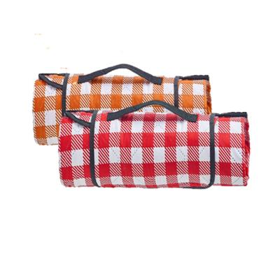 China New Design Waterproof Sand Proof Picnic Mat Foldable With Handle Travel Blanket With Shoulder Straps for sale