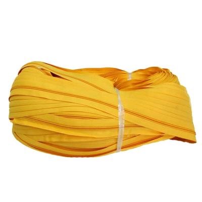 China Auto Lock Manufacturers 3# 5# Wholesale Zippers Long Chain Nylon Zipper Roll for sale