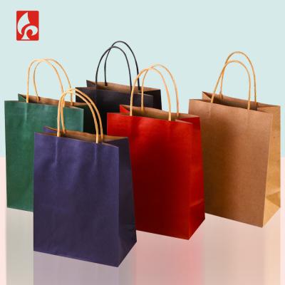 China Recyclable paper bags wholesale luxury packaging paper bag with logo bolsas paper shopping carry bags for sale