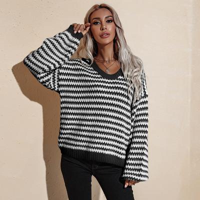 China 2021 Autumn And Winter Fashion Women V-Neck Breathable Loose Thin Knit Sweater Pullover Tops Wholesale for sale