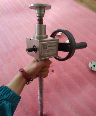 China Hotels High Corrosion Resistance Stainless Steel Manual Cubic Mini Screw Jack for sale