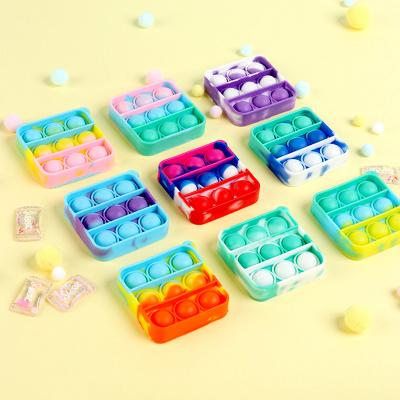 China New Eco-friendly Material Fashionable Desgin Novelty Girl Bulk Effort Relax Mini Fidget Toys for sale