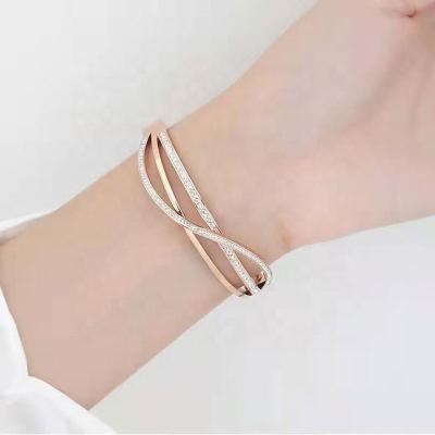 China New Arrival Korea Trendy Fashion 18k Gold Plated 100% Stainless Steel Bangle Women Luxury Rome Numeral Rose Gold Titanium Bangle for sale