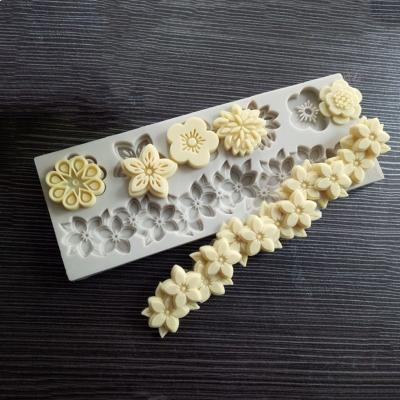 China Viable Flowers A Variety Of Fondant Silicone Mold DIY Cake Circumference Flower Bunch Molds Soft Candy Mold for sale