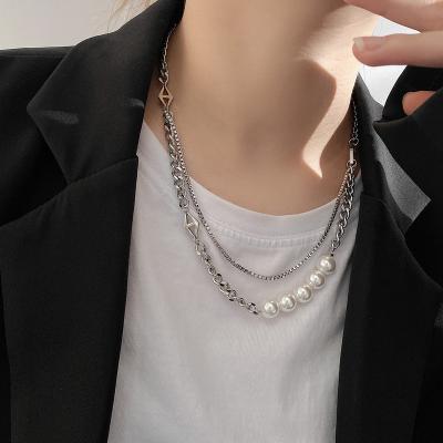 China TRENDY Faux Pearl Black Beaded Necklace Men And Women Couple Hip Hop Sweater Chain for sale