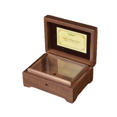 China High Quality Custom Walnut Simple Gift Solid Wood Wooden Music Box for sale