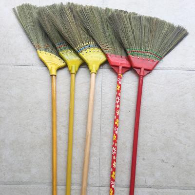 China 2019 Popular Garden Eco-friendly Straw Grass Broom Cleaning Tools With Wooden Stick for sale