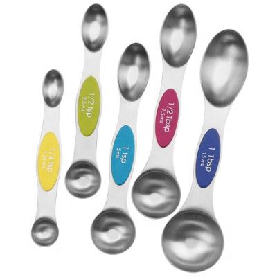 China Viable set of 5 stainless steel colorful double sided stackable magnetic teaspoon scoop for sale