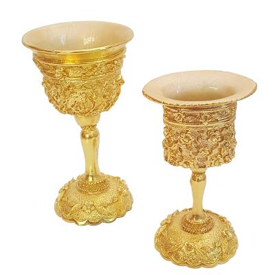 China Home Decoration Vintage Alloy Stick Nordic Luxury Wedding Candlesticks Stand Gold Home Decorative Metal Other Candle Holder for sale